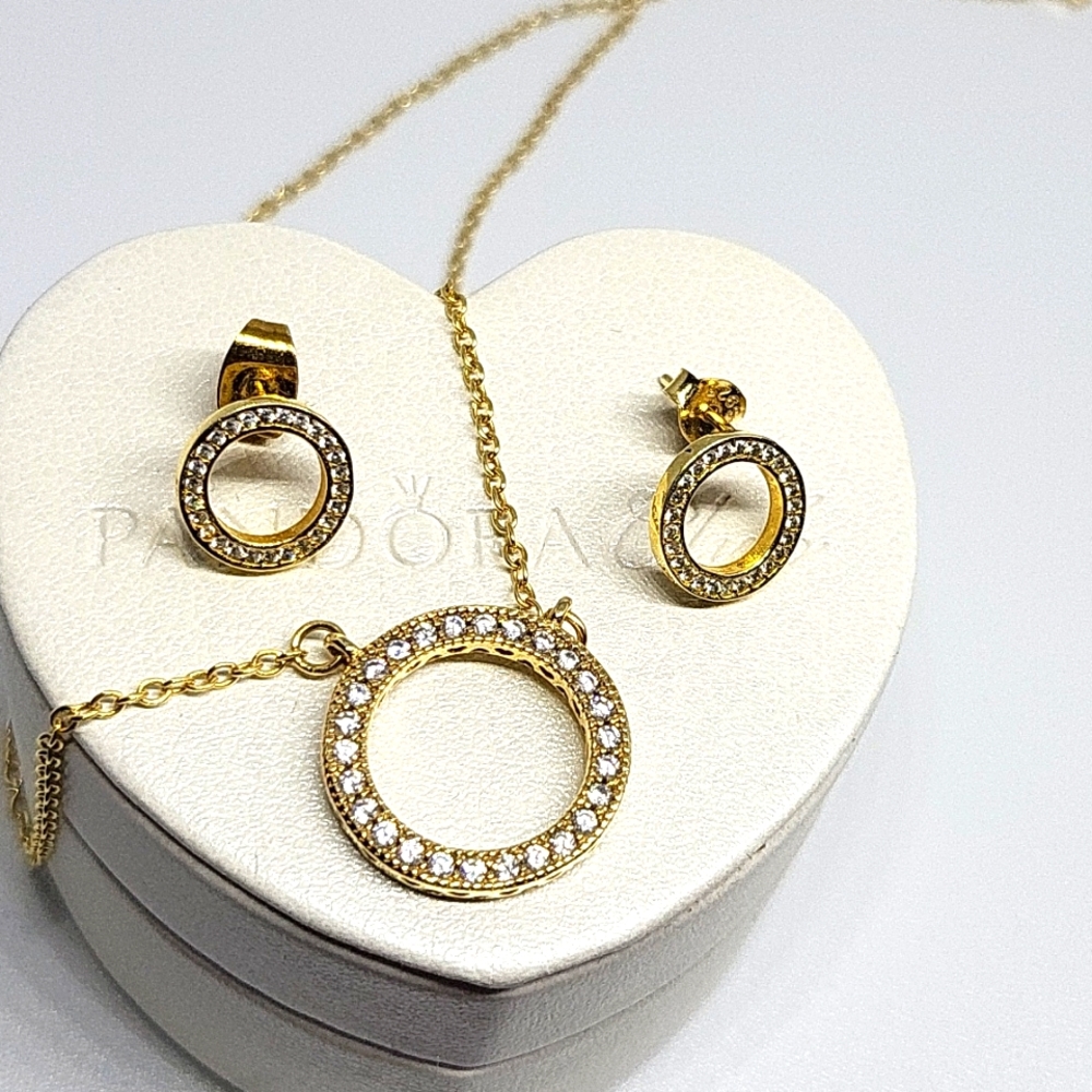 Pandora Gokd Necklace and earrings